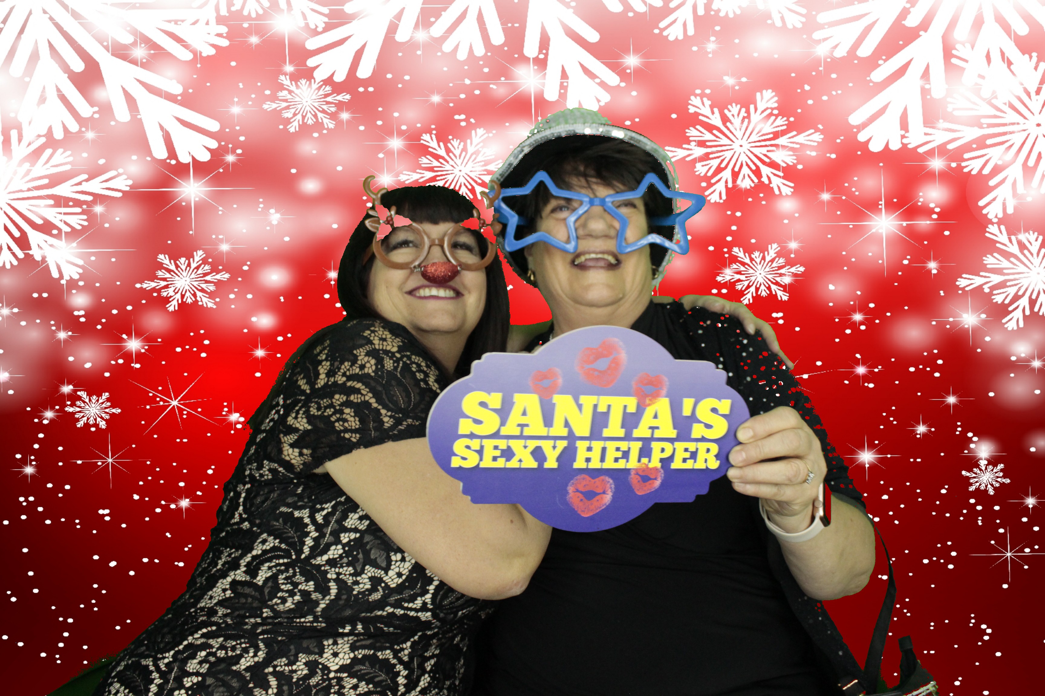 Ocean Network Express Christmas Party 2019 | View more photos from the event at gallery.myphotoboothexperience.co.uk/u/MyPhotoBoothExperienceLtd/Ocean-Network-Express-Christmas-Party-2019